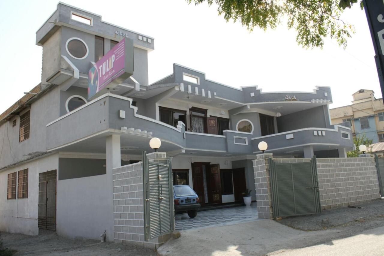 Tulip Guest House Abbottabad ภายนอก รูปภาพ